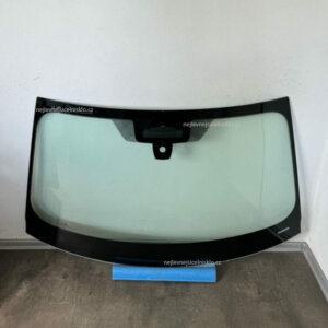 čelní sklo BMW 3 G20 G21 kamera senzor deště HUD display