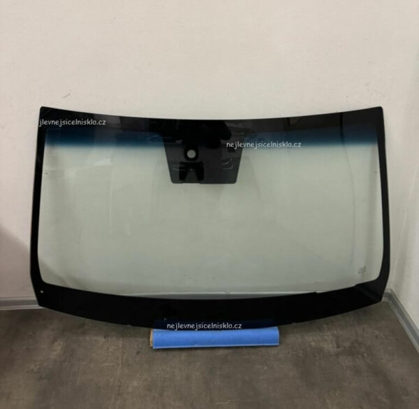 čelní sklo Ssangyong Rexton 2017-výš zelené akustické kamera senzor deště výhřev